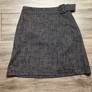 Club Monaco 2 Gray Skirt